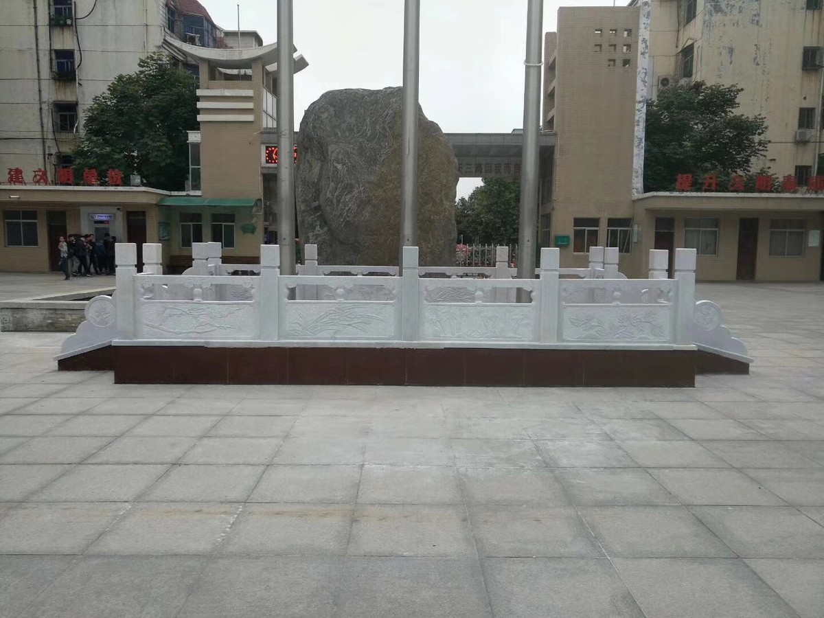 三根旗杆汉白玉旗台成品